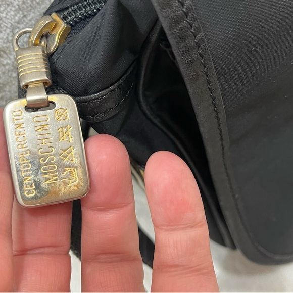 Moschino Nylon Messenger Bag vintage - Picture 8 of 13